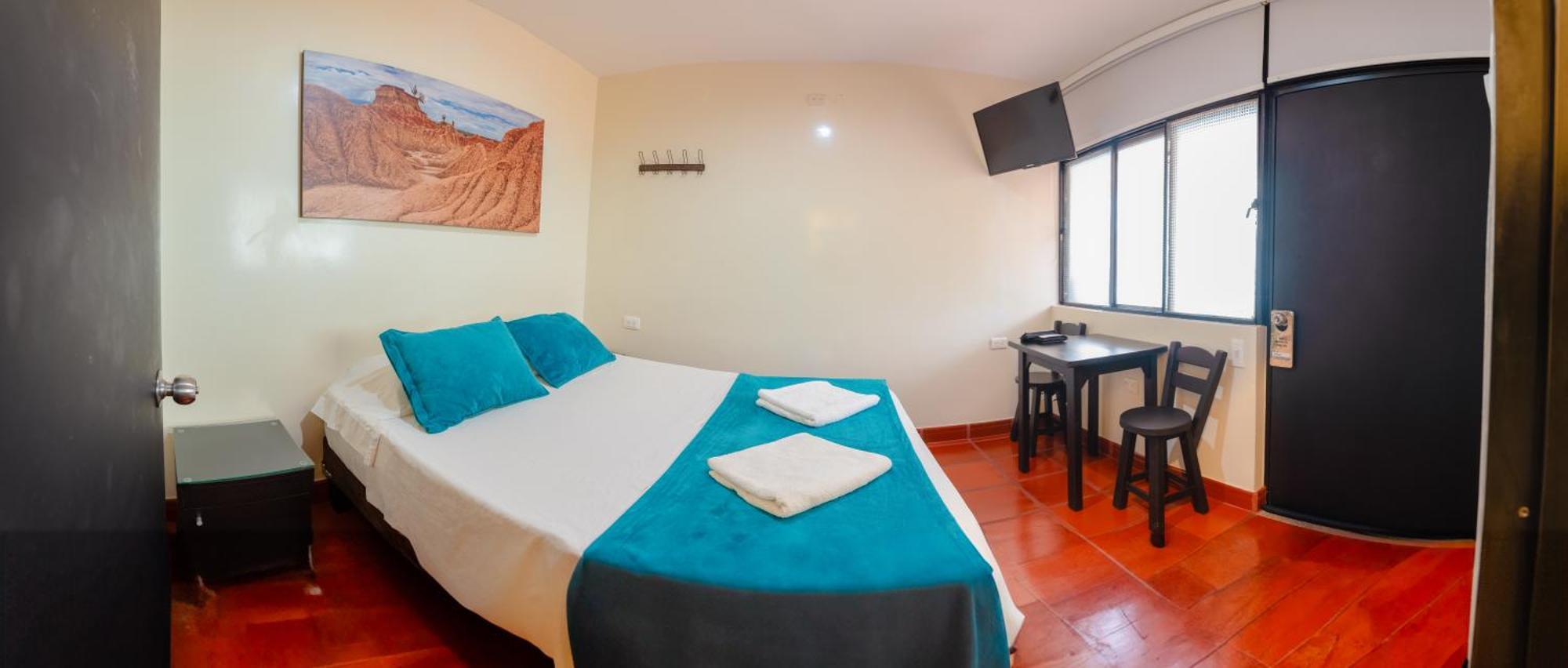 Hotel Villa Paraiso Villavieja Luaran gambar
