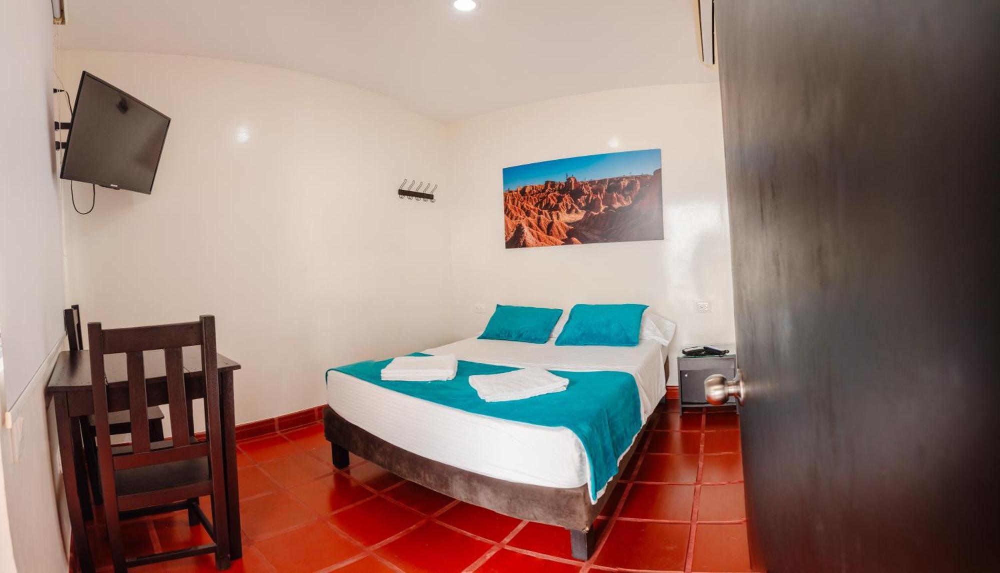 Hotel Villa Paraiso Villavieja Luaran gambar