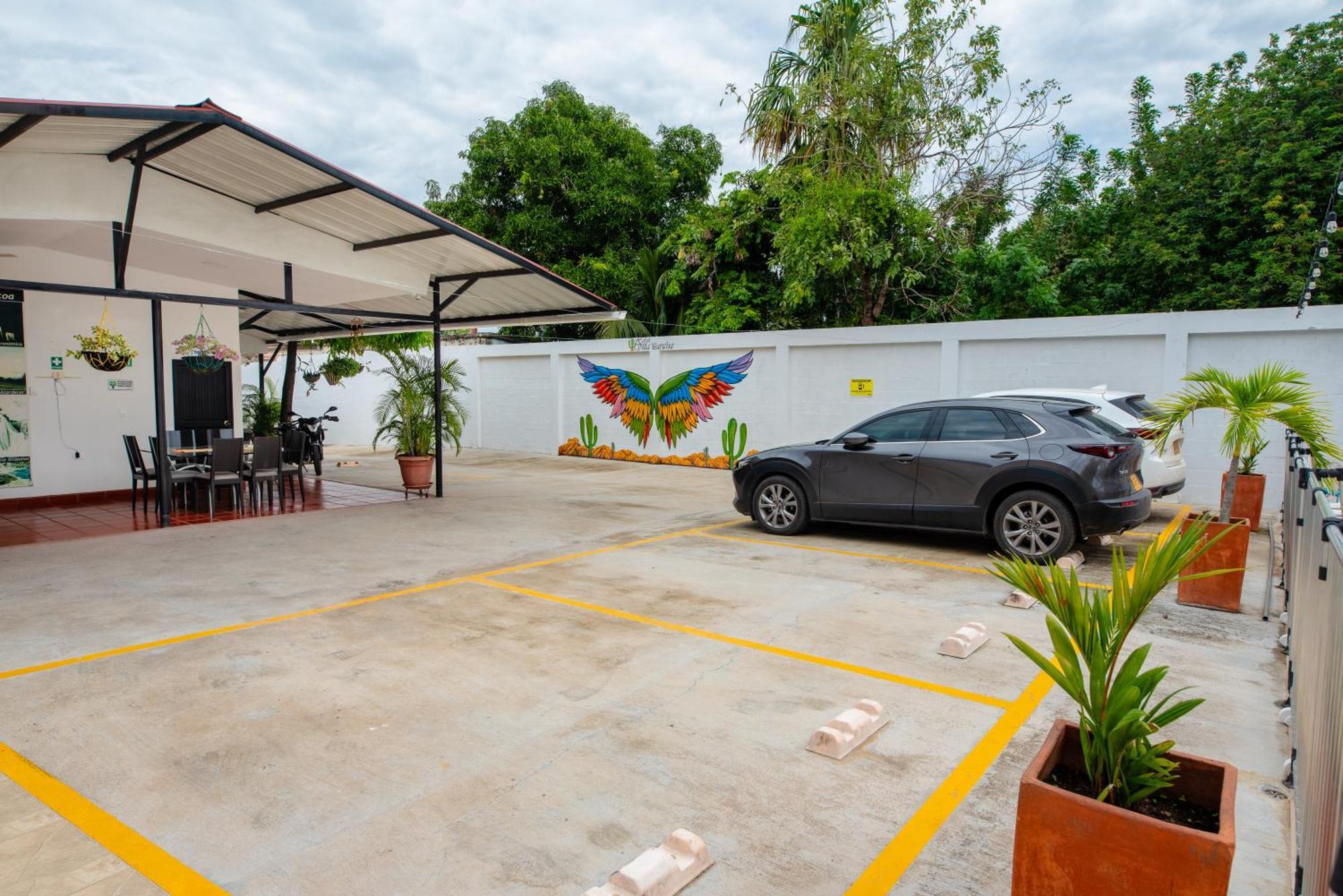 Hotel Villa Paraiso Villavieja Luaran gambar